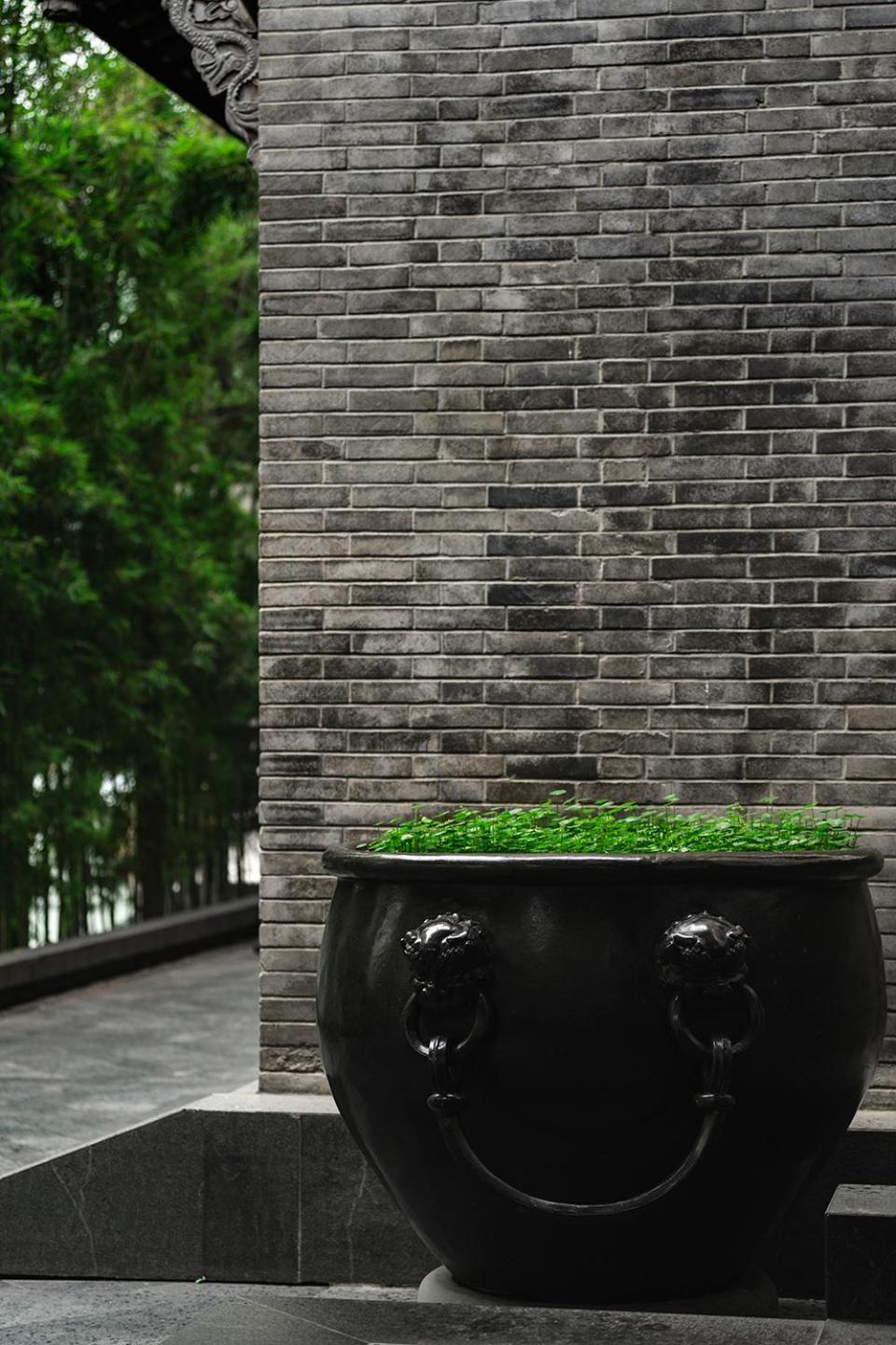 Guanyin Yiyuntai Hotel Chengdu Exteriör bild