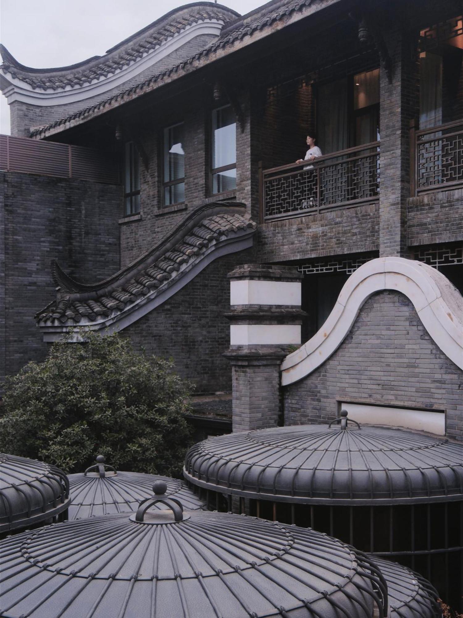 Guanyin Yiyuntai Hotel Chengdu Exteriör bild