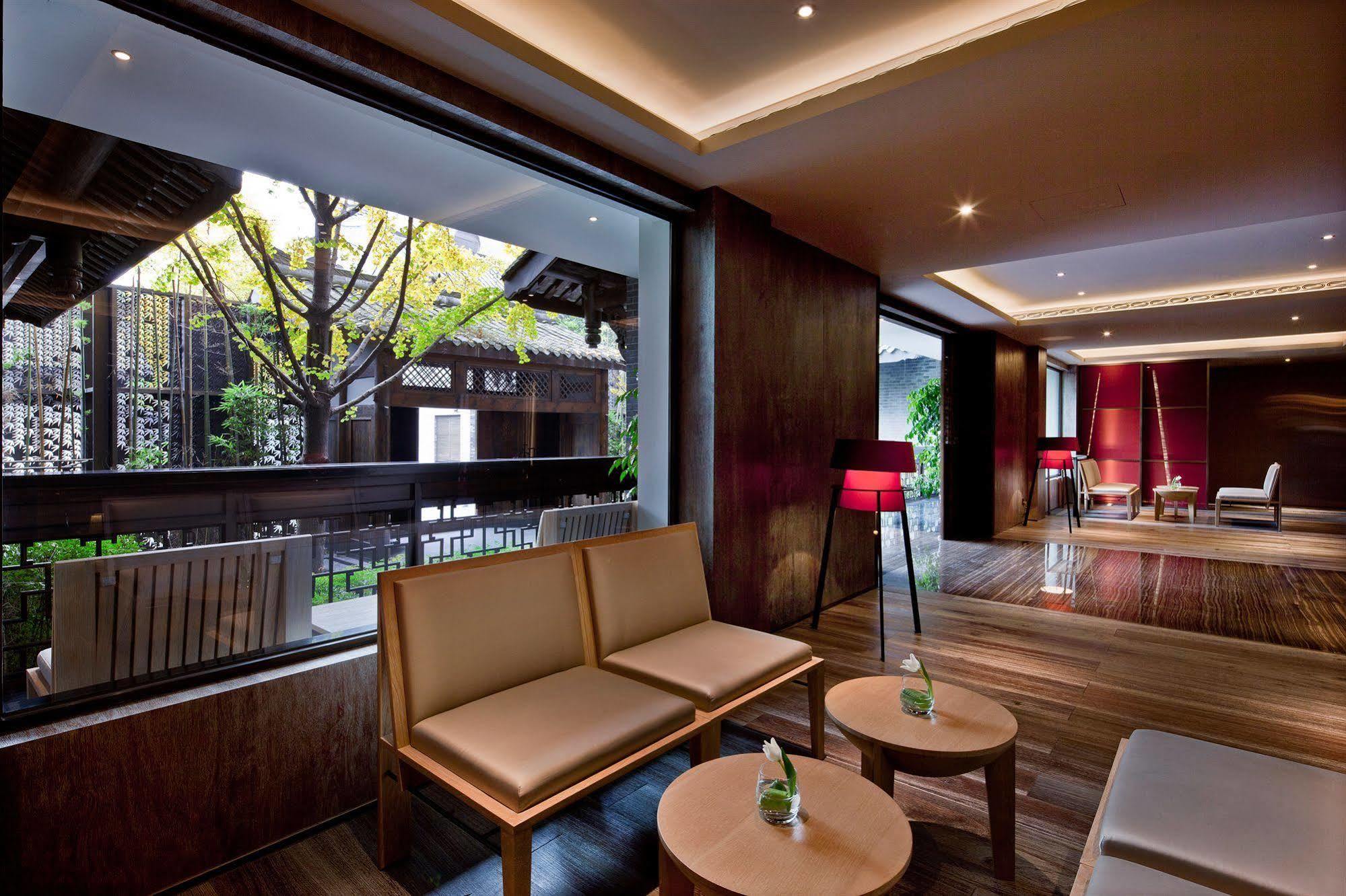 Guanyin Yiyuntai Hotel Chengdu Exteriör bild